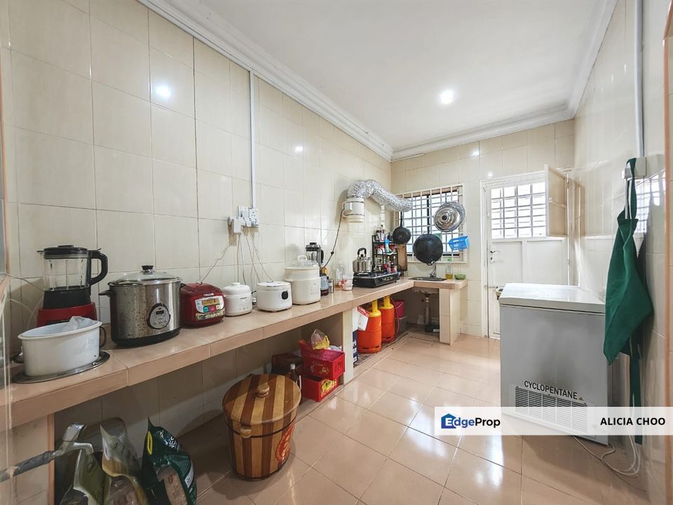 Taman Desa Jaya 2 storey good condition house, Johor, Johor Bahru