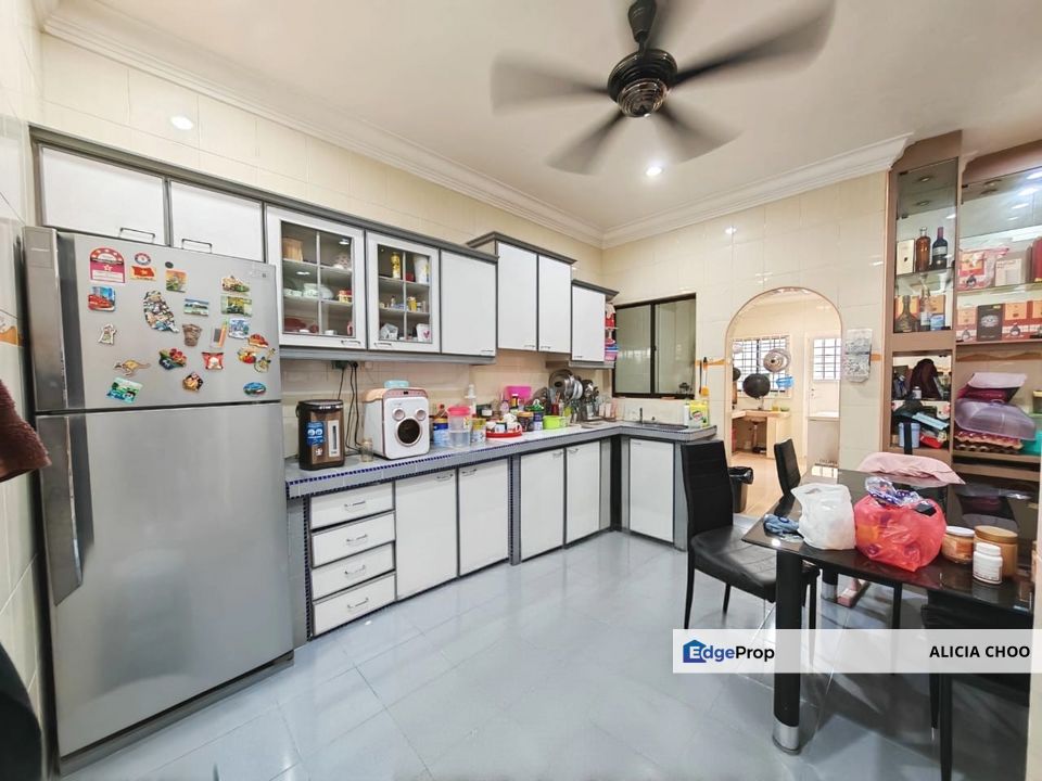 Taman Desa Jaya 2 storey good condition house, Johor, Johor Bahru