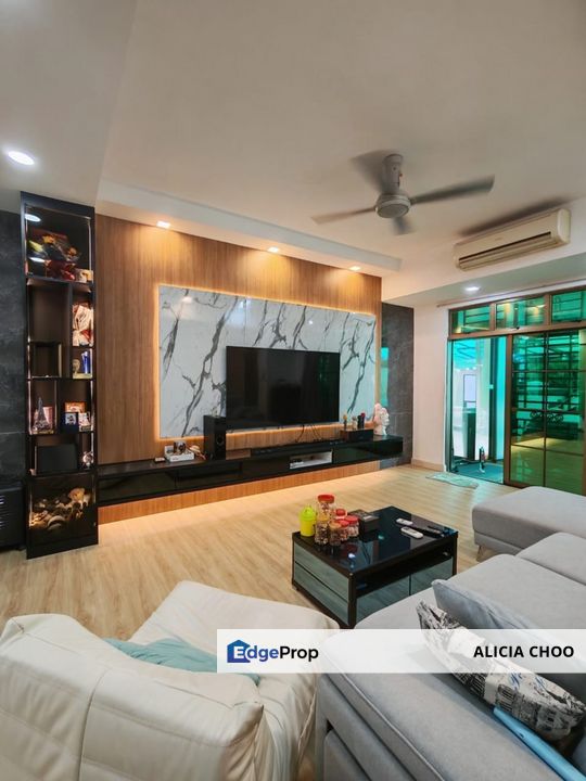 Taman Desa Cemerlang 2 storey house nice renovation Gated & guarded, Johor, Ulu Tiram