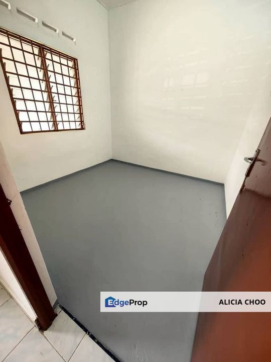 Taman Bukit Jaya Single storey low cost house for sales, Johor, Ulu Tiram