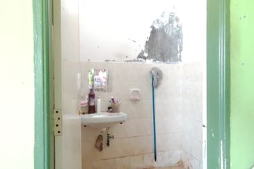 BANDAR AMANJAYA (ZON ANGGERIK)