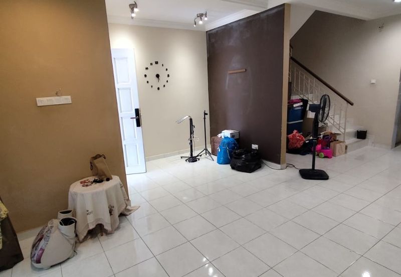 Bandar Laguna Merbok