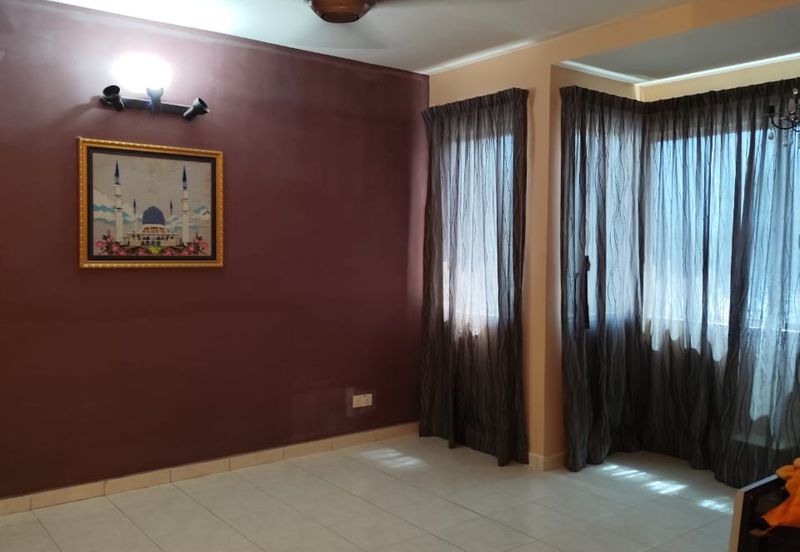 Bandar Laguna Merbok