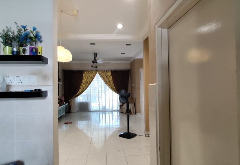 Bandar Laguna Merbok