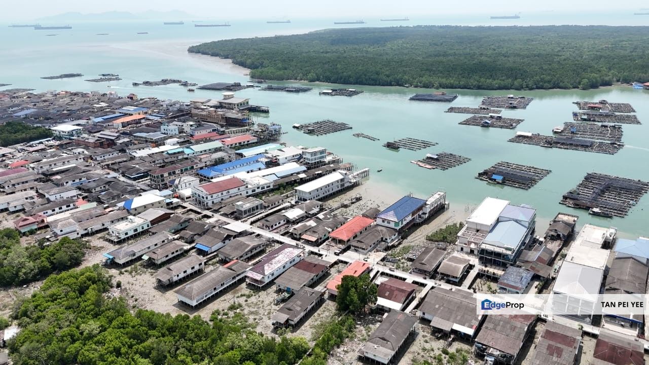 Seafront Residential Land | Mukim Air Masin Limited Supply #ForSale (OSL02) ✅ Ground is sea land✅ Face Kukup Island & Kuilong 奎龙🔔RM 1.3mil , Johor, Kukup