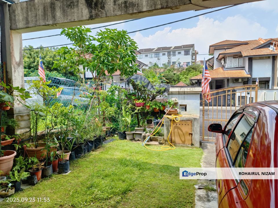 SAUJANA UTAMA 2 STOREY JALAN SEROJA , Selangor, Sungai Buloh