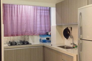 Camellia Court Taman Impian Putra