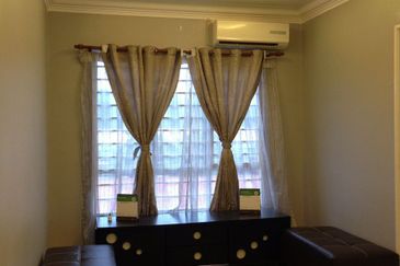 Camellia Court Taman Impian Putra