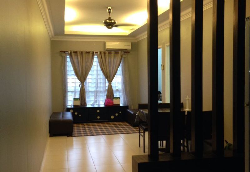 Camellia Court Taman Impian Putra