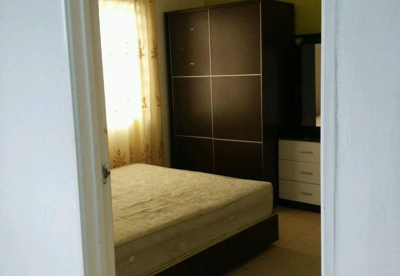 Camellia Court Taman Impian Putra