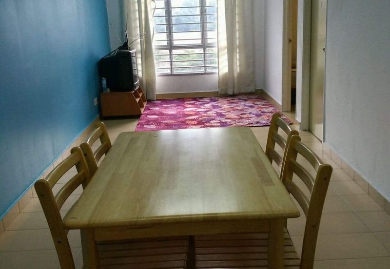 Camellia Court Taman Impian Putra