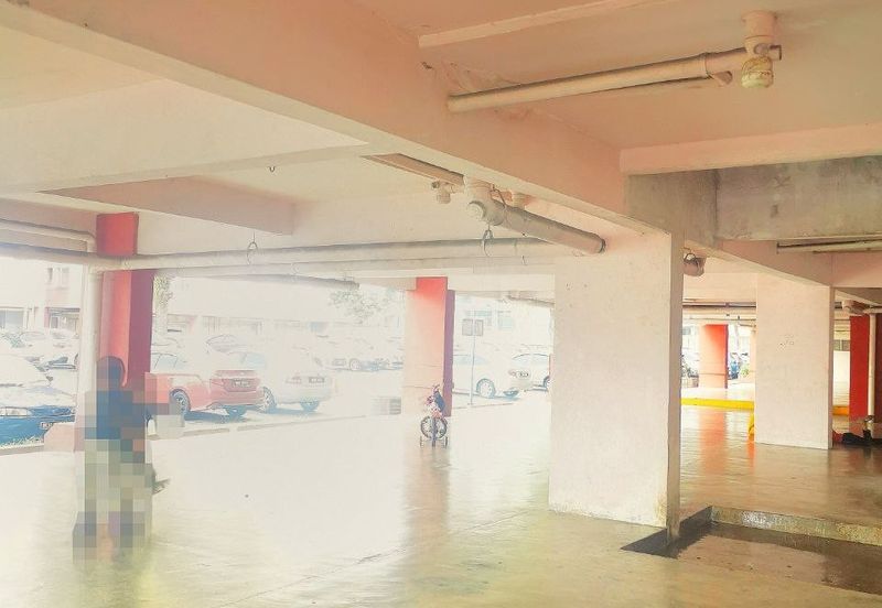 Meranti Apartment, Taman Subang Mewah