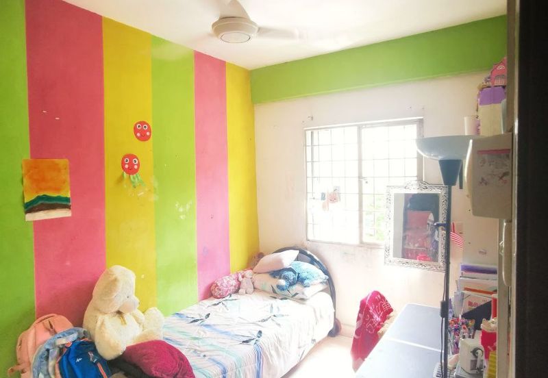 Meranti Apartment, Taman Subang Mewah