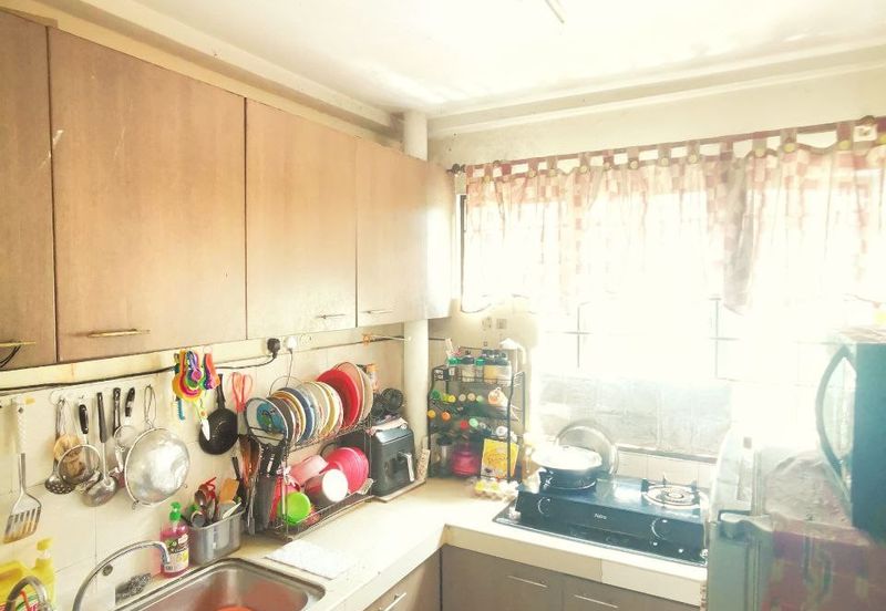 Meranti Apartment, Taman Subang Mewah