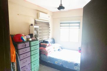 Meranti Apartment, Taman Subang Mewah