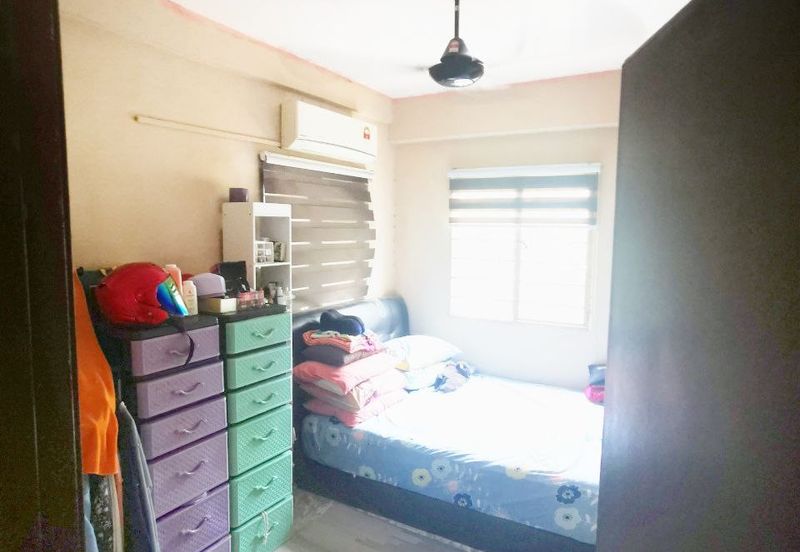 Meranti Apartment, Taman Subang Mewah