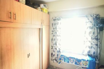 Meranti Apartment, Taman Subang Mewah