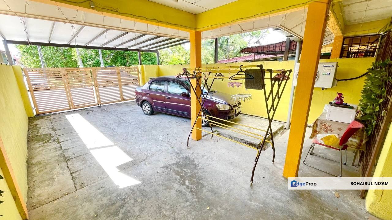 TAMAN SRI ANDALAS 2 STOREY END LOT FACING OPEN FOR SALE, Selangor, Klang