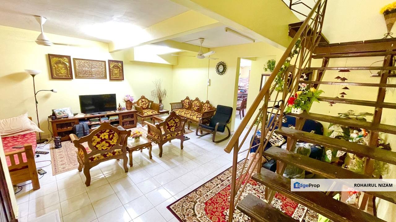 TAMAN SRI ANDALAS 2 STOREY END LOT FACING OPEN FOR SALE, Selangor, Klang