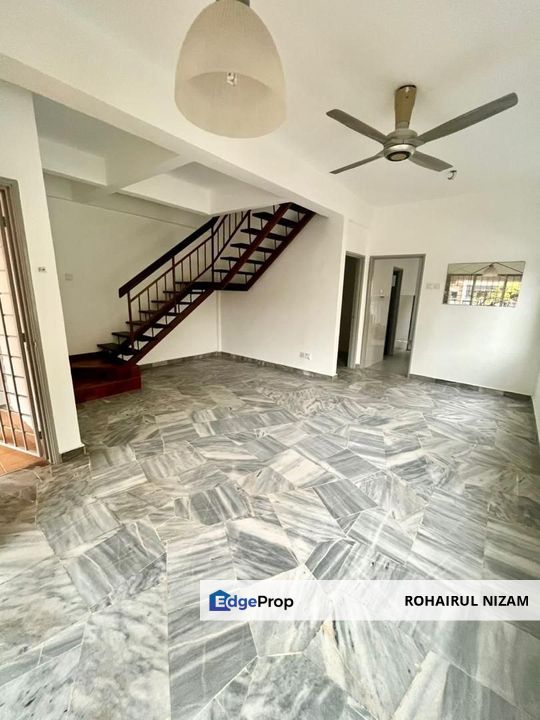 SU1 @ BANDAR SAUJANA UTAMA SG BULOH IRIS END LOT FOR SALE, Selangor, Sungai Buloh