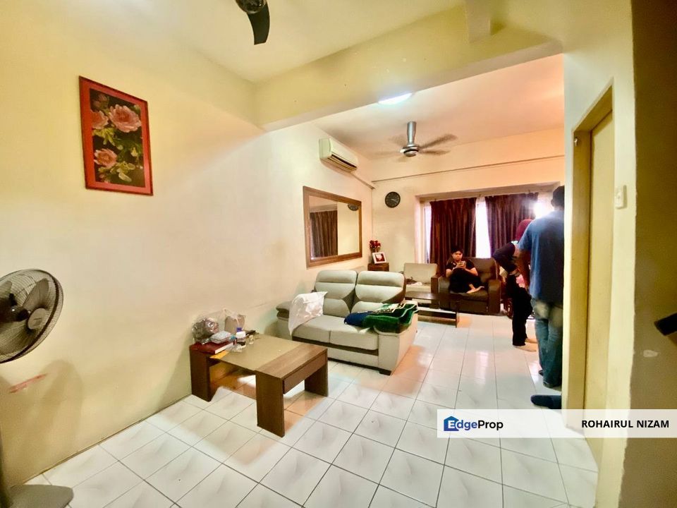 TAMAN SINARAN ,BALAKONG FOR SALE, Selangor, Balakong