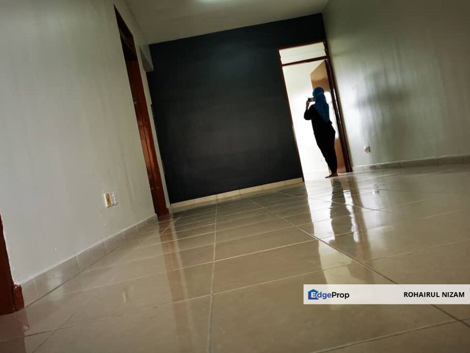 MENTARI COURT, SUNWAY BLOK F END LOT FOR SALE , Selangor, Bandar Sunway