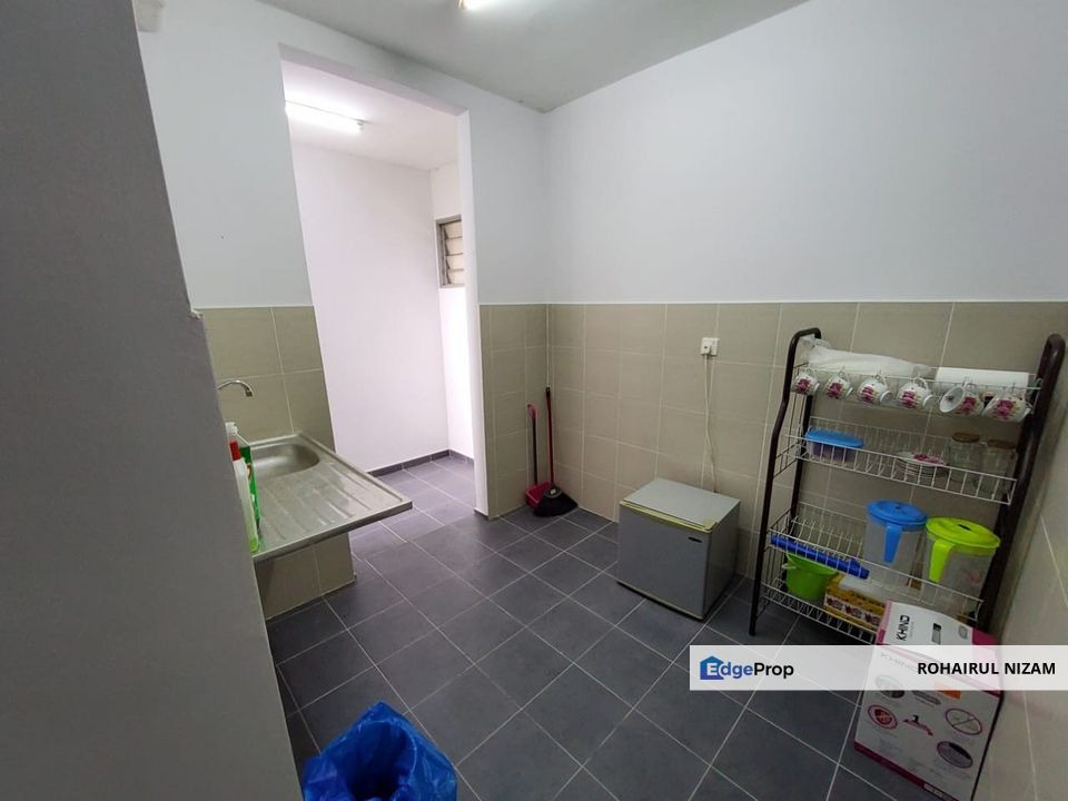 RESIDENSI LAGUNA BIRU 2 VIEW LAKE FOR SALE CORNER LOT, Selangor, Rawang