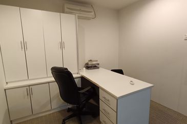 Ritze Perdana Business Center