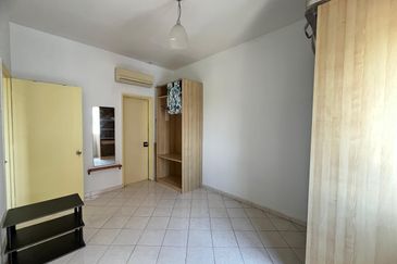 Bayu Puteri Apartment