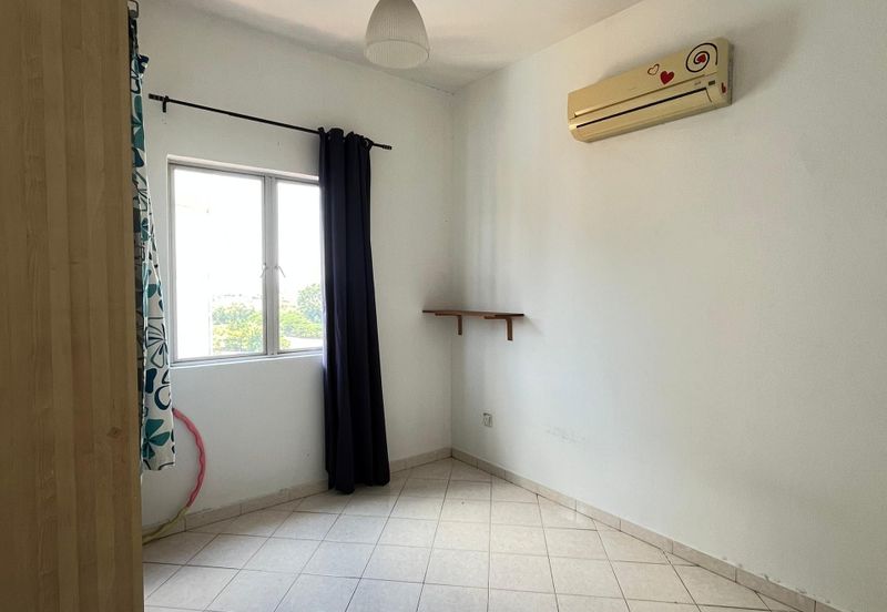 Bayu Puteri Apartment