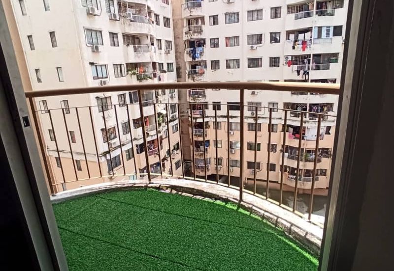 Saujana Ria Apartment