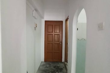 Saujana Ria Apartment