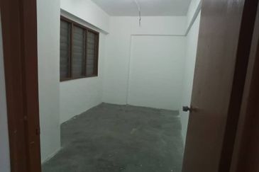 Saujana Ria Apartment