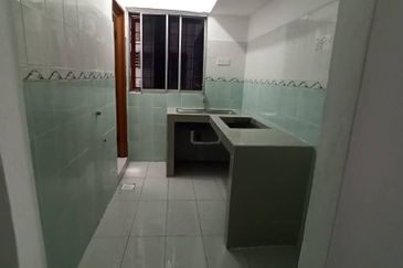 Saujana Ria Apartment