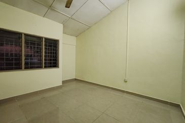 SINGLE STOREY TERRACED HOUSE FOR SALES