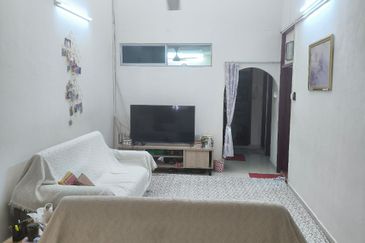 SINGLE STOREY TERRACED HOUSE FOR SALES IN SS4B KELANA JAYA