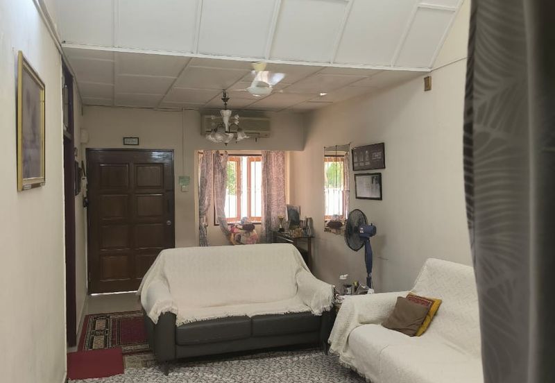 SINGLE STOREY TERRACED HOUSE FOR SALES IN SS4B KELANA JAYA