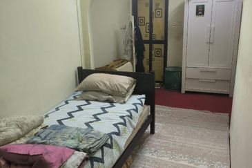 SINGLE STOREY TERRACED HOUSE FOR SALES IN SS4B KELANA JAYA