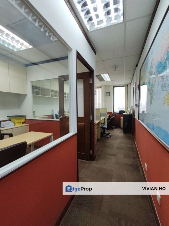 MEGAN AVENUE 11 OFFICE LOT FOR SALES WITH PARTIALLY FURNISHED, Kuala Lumpur, KLCC