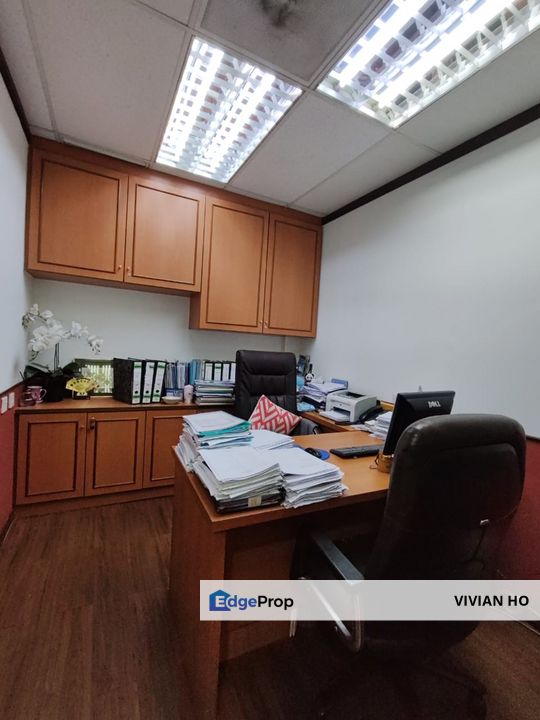 MEGAN AVENUE 11 OFFICE LOT FOR SALES WITH PARTIALLY FURNISHED, Kuala Lumpur, KLCC