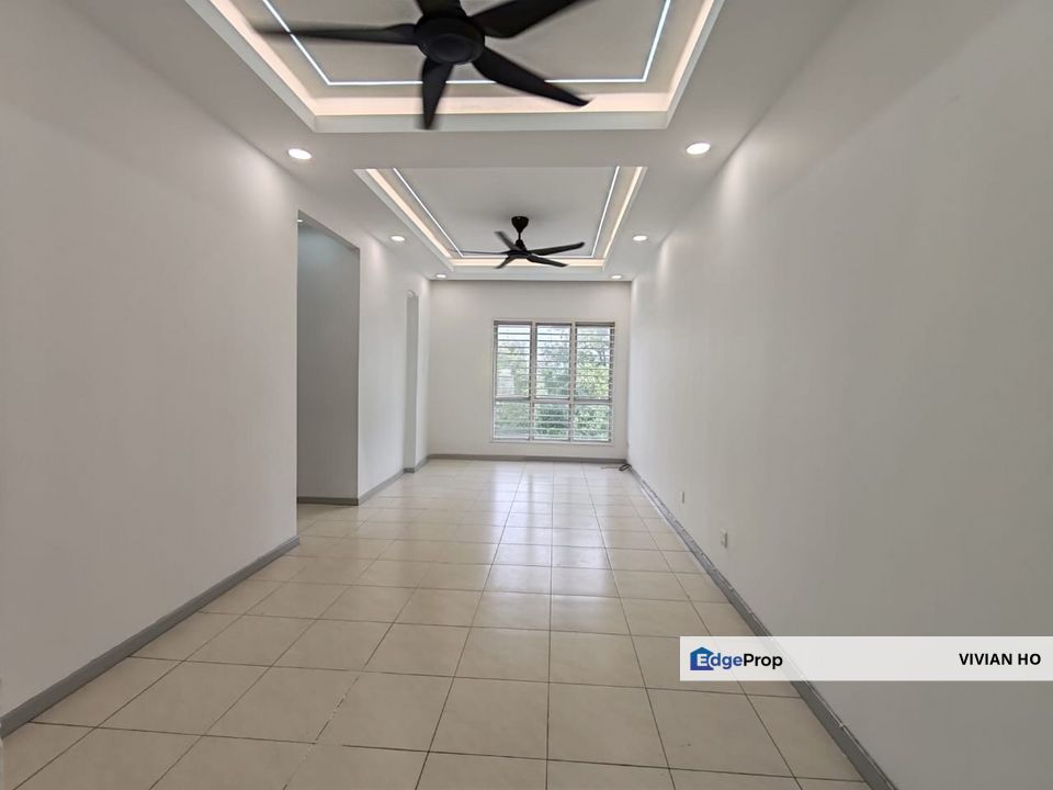 Baiduri Court Apartment for sales. Move in condition, Selangor, Puchong