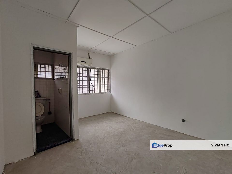 DOUBLE STOREY TERRACE HOUSE AT SS25 TAMAN MAYANG FOR SALES., Selangor, Petaling Jaya