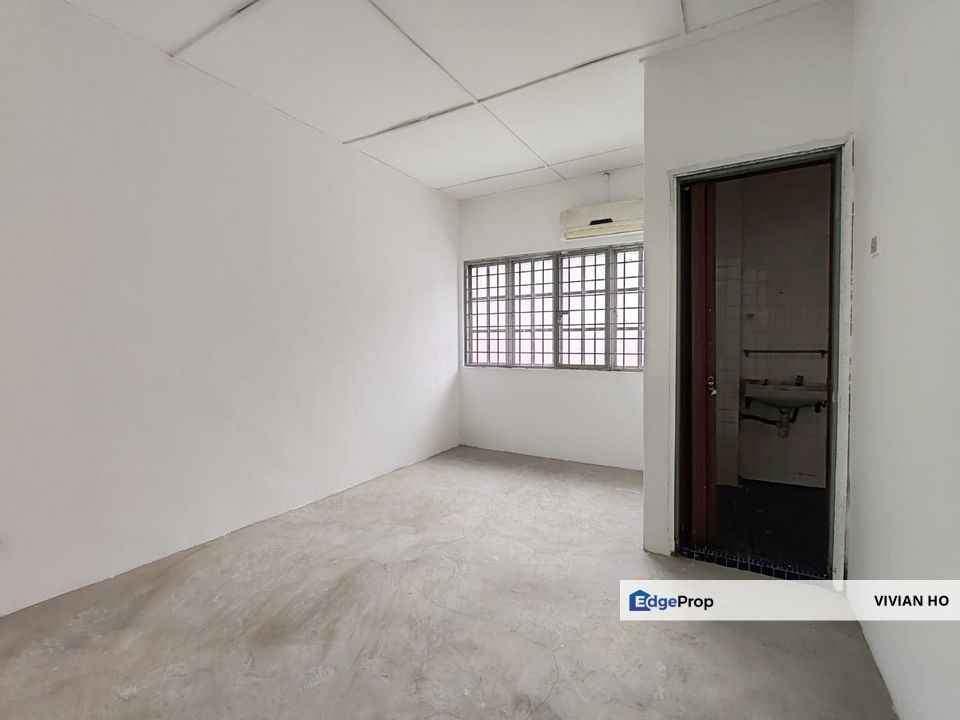 DOUBLE STOREY TERRACE HOUSE AT SS25 TAMAN MAYANG FOR SALES., Selangor, Petaling Jaya