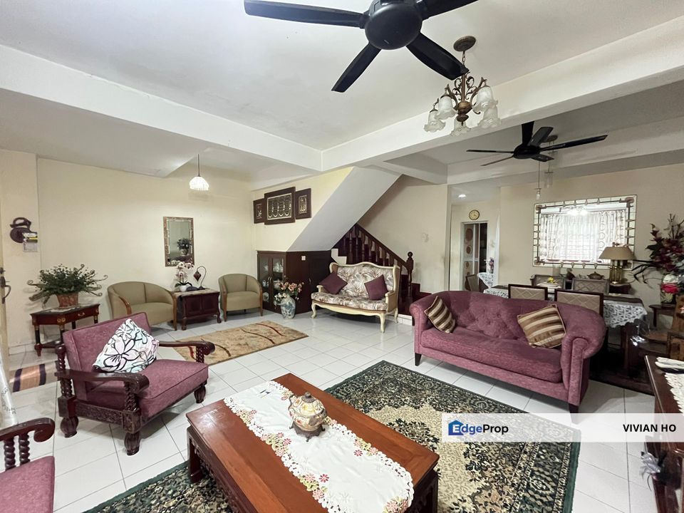 2-Storey @ Jalan Pekaka, Seksyen 8 (OPEN VIEW) Unique unit with additional parking & fully extended kitchen., Selangor, Kota Damansara