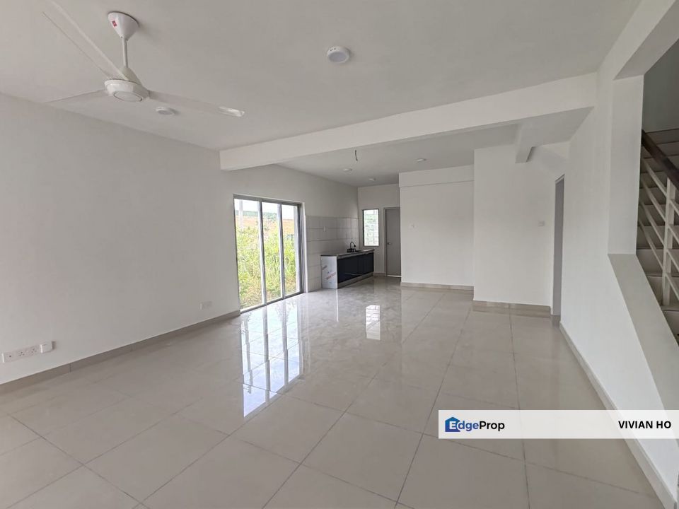 DOUBLE STOREY D'LAMAN KUNDANG FASA 1. FOR RENT. PARTIALLY FURNISHED, Selangor, Rawang