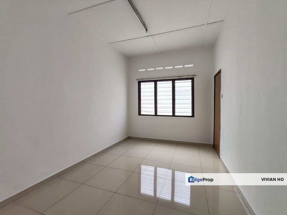 Double Storey Terrance at Taman Puchong Intan., Selangor, Puchong