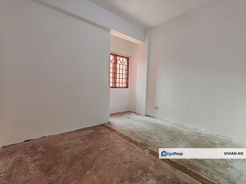 Corner unit, Well-Maintained Apartment @ Taman Bukit Rawang Putra, Selangor, Rawang