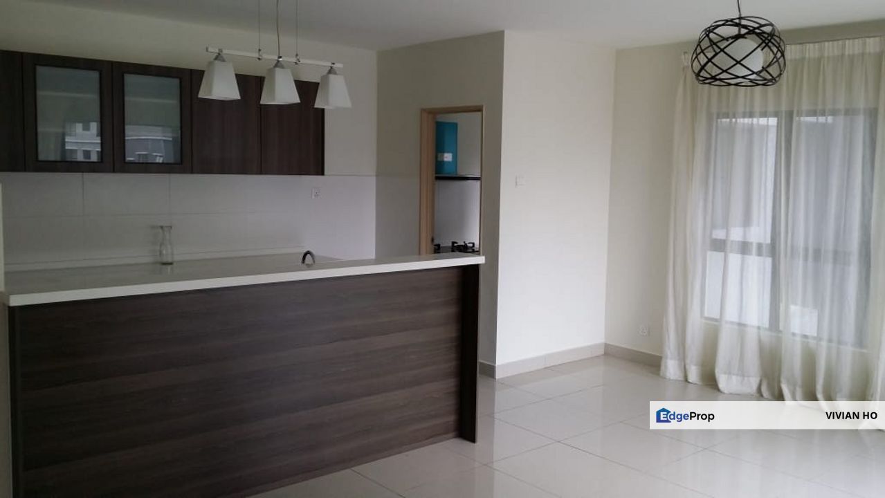 Prime Condo at Maisson Platinum Ara Damansara with 3 Parking lot near to lift, Selangor, Ara Damansara