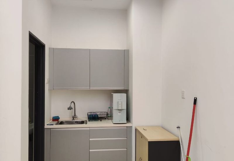 Austin 18 Versatile Business Suites