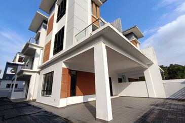 Desa Tebrau @ Precint 12